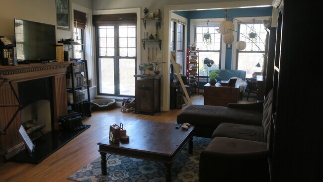 Foto del edificio - 1159 W Farwell Ave