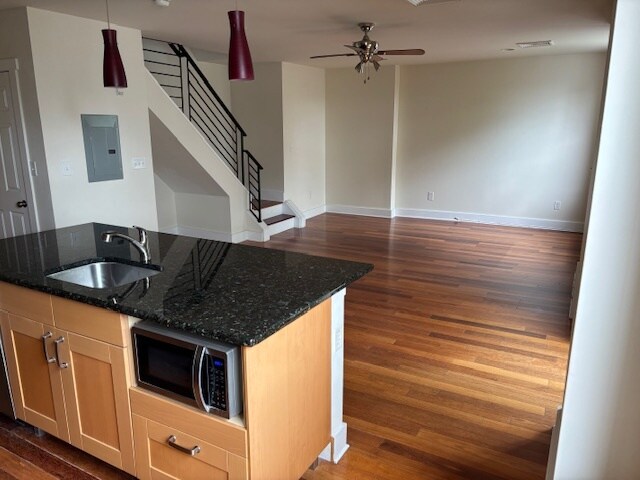 Foto del edificio - 3500 Sunnyside Ave