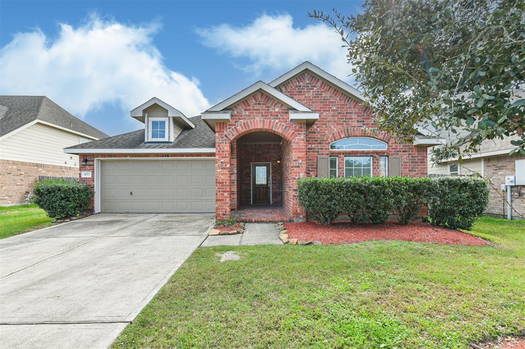 1077 Lasso Ct, Alvin, TX 77511 House Rental in Alvin, TX