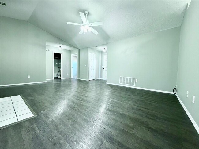 Building Photo - 1508 Rice Rd