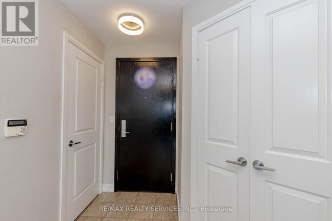 Building Photo - 90 Absolute Ave
