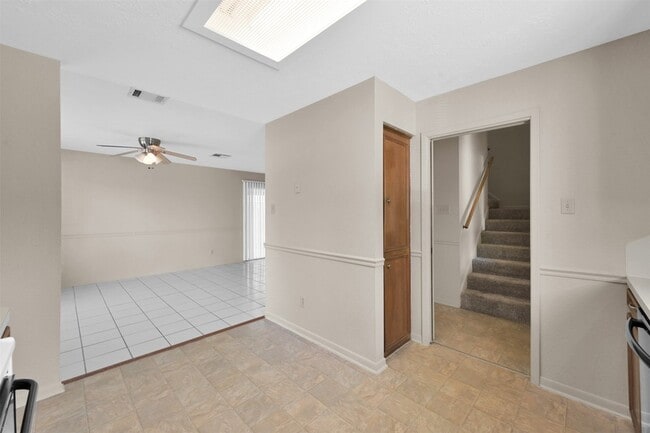 Foto del edificio - 1603 Hazelwood St