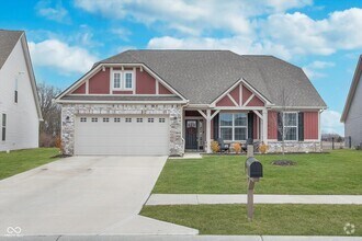 Building Photo - 1051 Macoun Dr