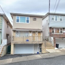 Building Photo - 5211 Cottage Ave