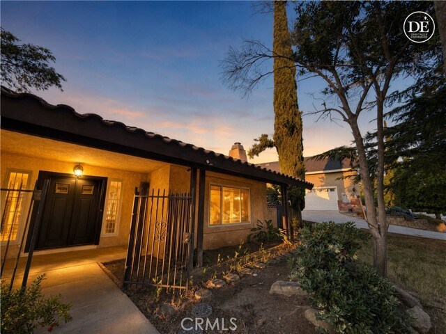 Foto del edificio - 4333 Hillside Dr