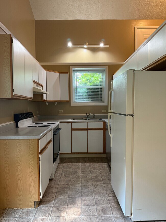 Foto del edificio - 158 E Willow Ct