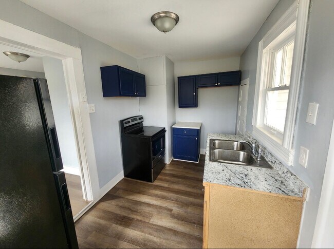 Building Photo - 5517 Sugar Ray Dr