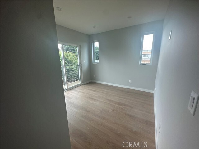 Foto del edificio - 4434 S Centinela Ave