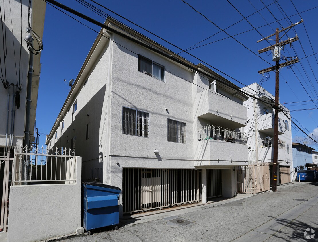 Foto del edificio - 4140 Inglewood Blvd