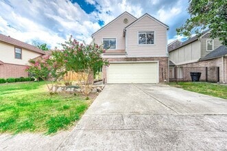 Building Photo - 9303 Kingsflower Cir