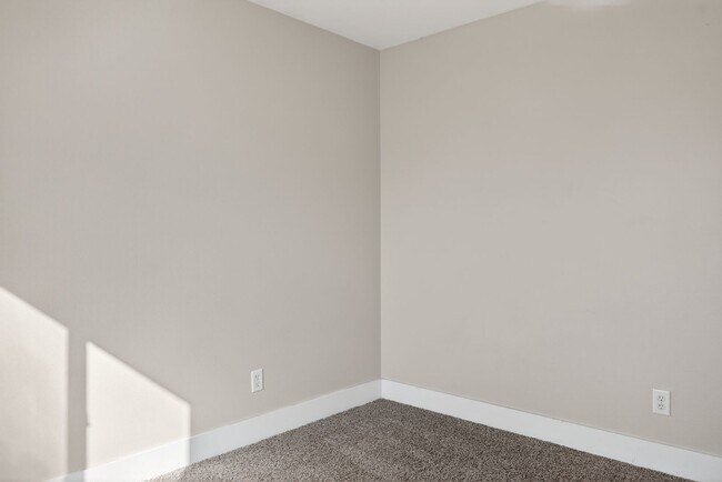 Foto del edificio - Spacious Home in Quiet Star Cul-de-Sac with Large Yard