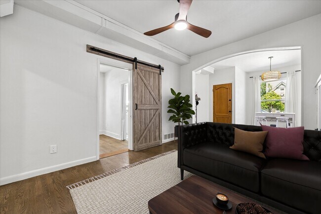 Photo - 1435 S Lincoln St (Denver, CO) Apartment