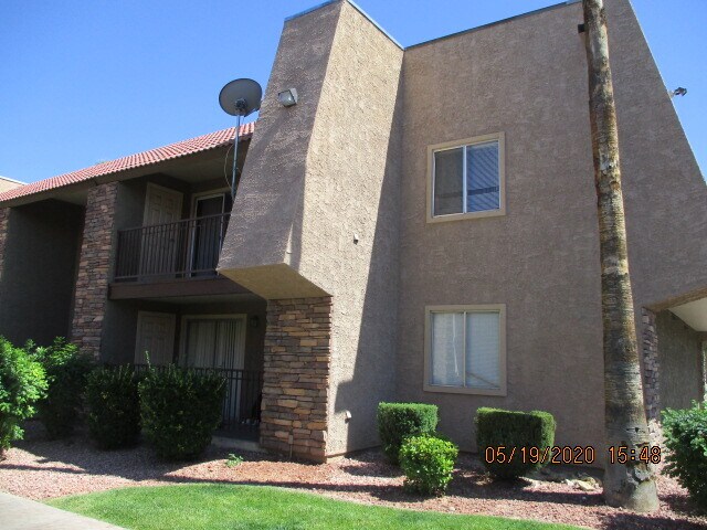 Building Photo - 4390 Sandy River Dr