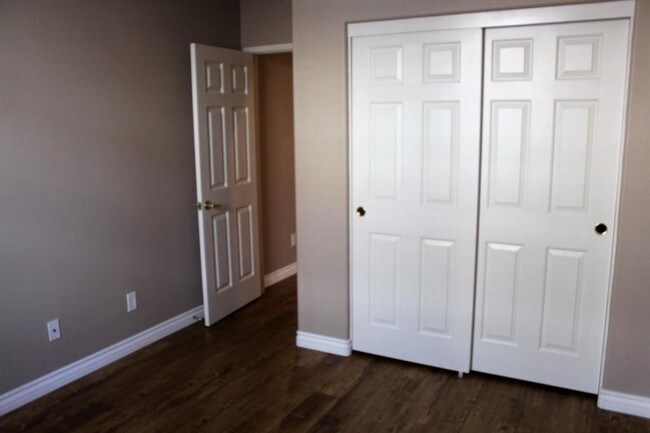 Foto del edificio - 28442 Bruning St