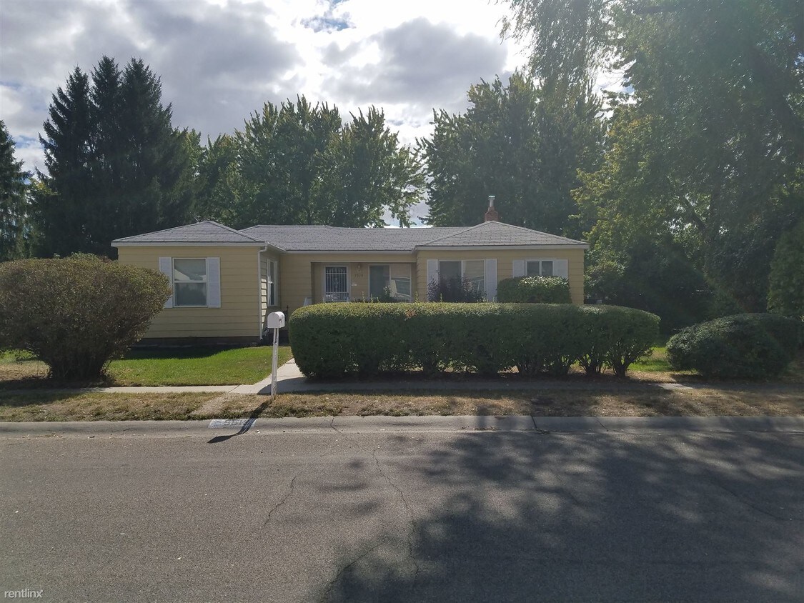Foto principal - 5519 W Grover St