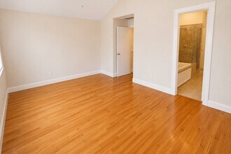 Building Photo - 2710 Hullsmith Dr