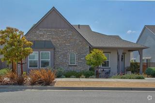 Building Photo - 2966 Bluffs Dr