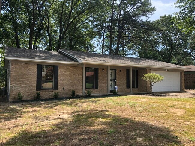 Building Photo - 1813 Lynette Dr. Little Rock, AR 72205