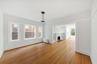 Building Photo - 120 Keeney St