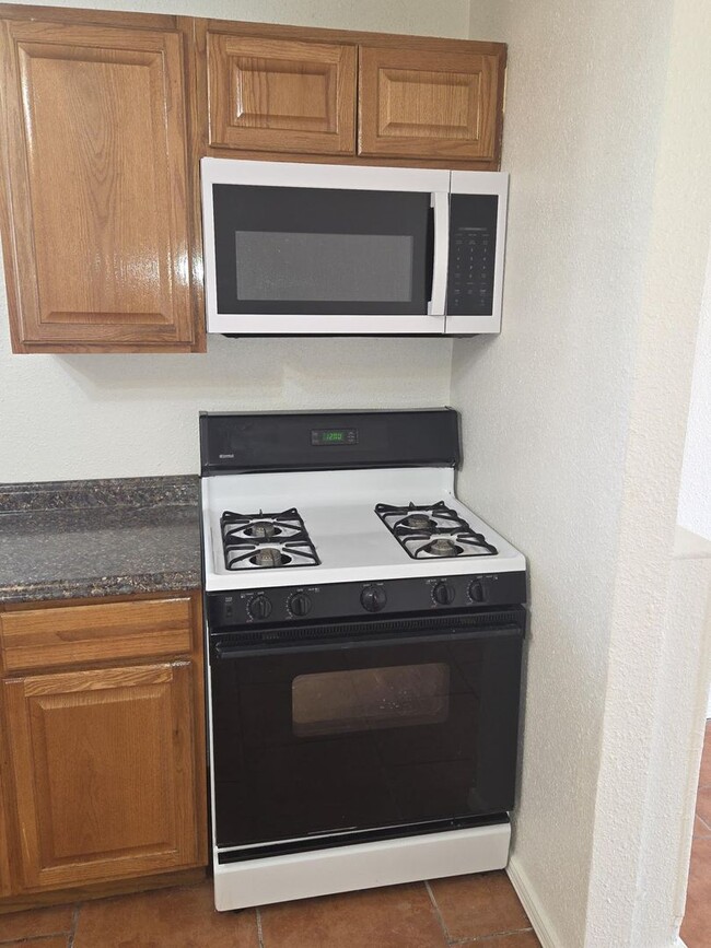 Building Photo - 10801 Donna Marie Dr