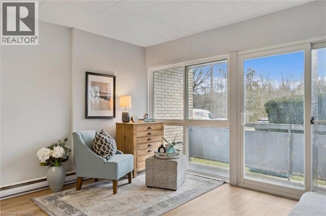 Building Photo - 105 Conroy Crescent