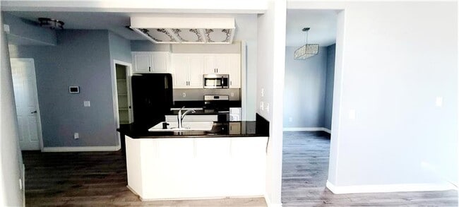 Foto del edificio - 1570 Barkley Ln