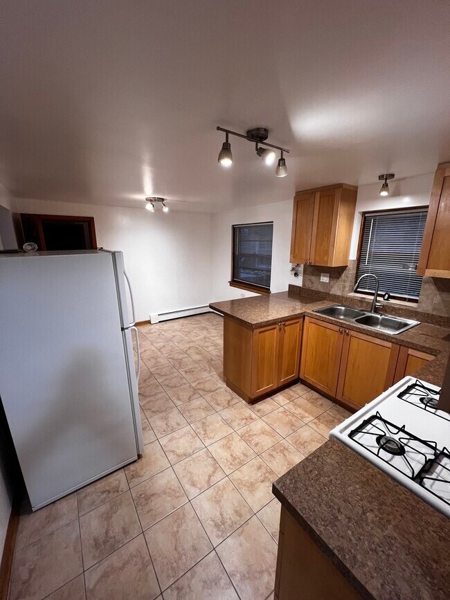Foto del edificio - 5600 W Berenice Ave