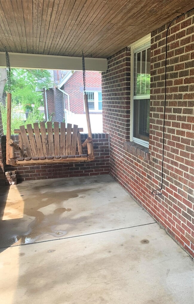 Building Photo - 3444 N Race St