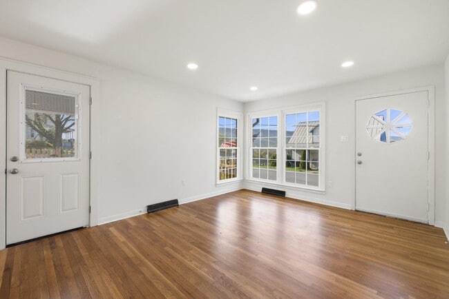 Foto del edificio - 389 Thompson St