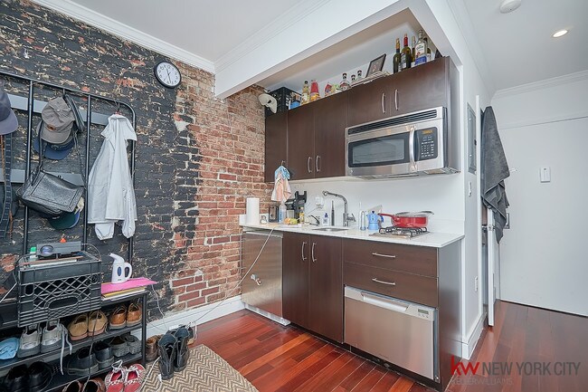 Foto del edificio - 120 East 4th Street