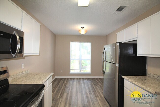 Building Photo - Gorgeous 3 Bedroom Home in Mary Esther