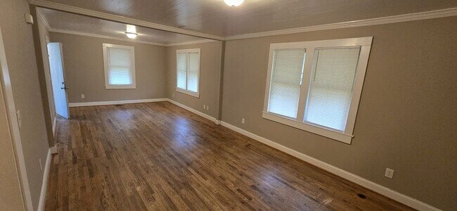 Foto del edificio - 4354 Pineview Dr