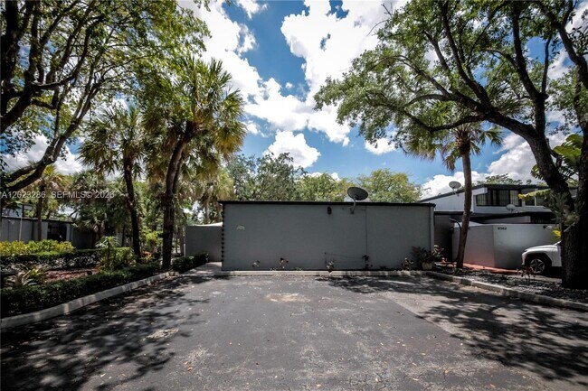 Foto del edificio - 6380 Jack Rabbit Ln