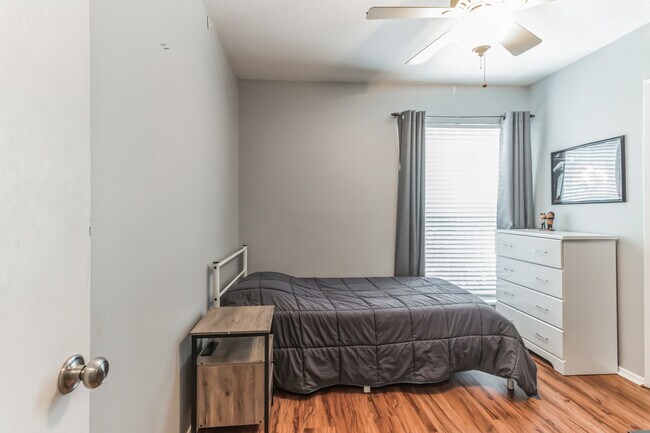 Foto del edificio - 3603 Fleetwood Dr