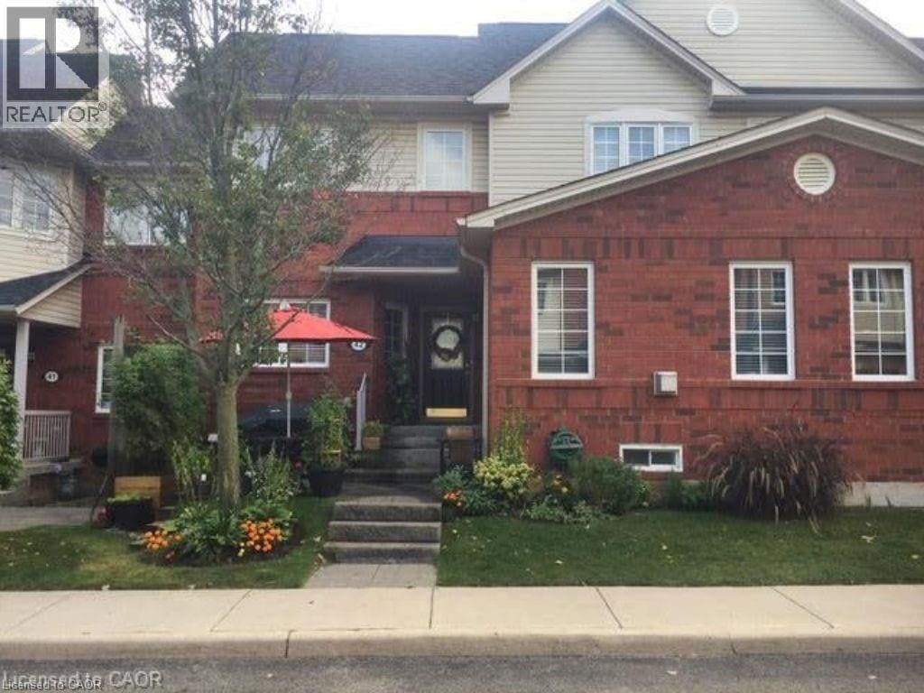 Photo principale - 100 Beddoe Dr