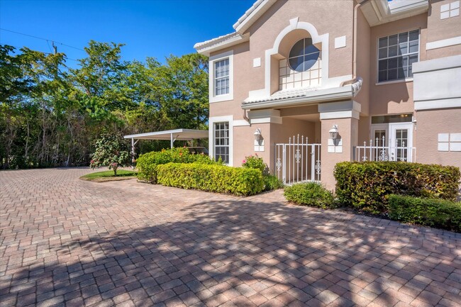 Foto del edificio - 3910 Windward Passage Cir