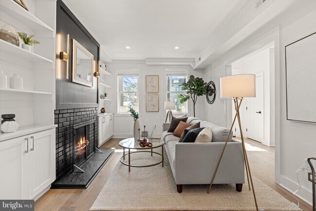 Foto del edificio - 4313 2nd St NW