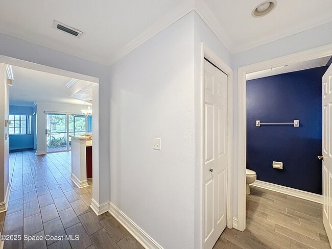 Building Photo - 2464 Hemingway Ln