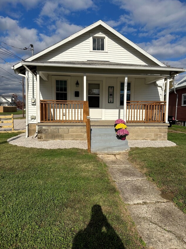 1001 28th St, Vienna, WV 26105 House Rental in Vienna, WV