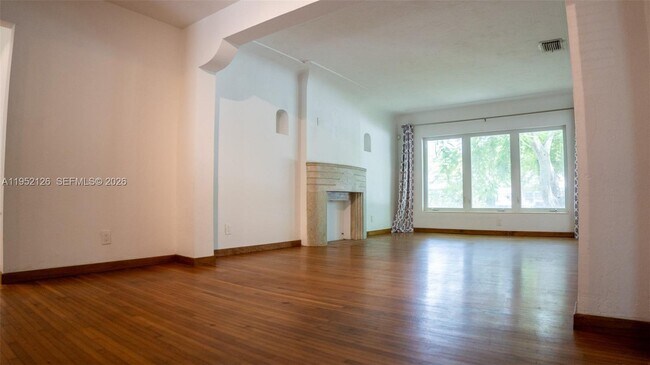 Foto del edificio - 796 NE 88th St