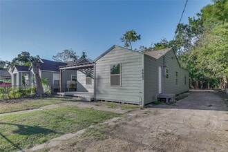 Building Photo - 6603 Victoria St