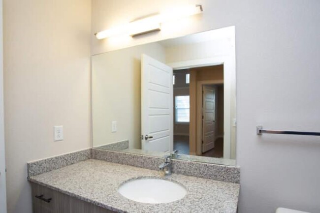 Foto del edificio - 1 bedroom in Austin TX 78704