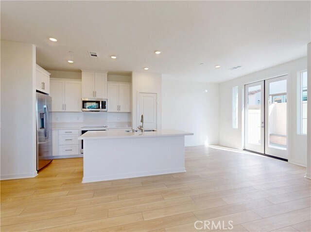 Foto del edificio - 8421 Gabrielino Ct