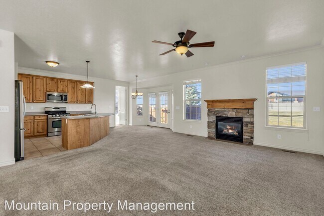 Foto del edificio - 5 br, 3 bath House - 832 E. Michie Lane