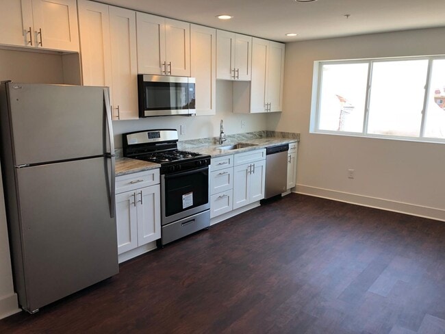 Interior Photo - GEORGIA FLATS