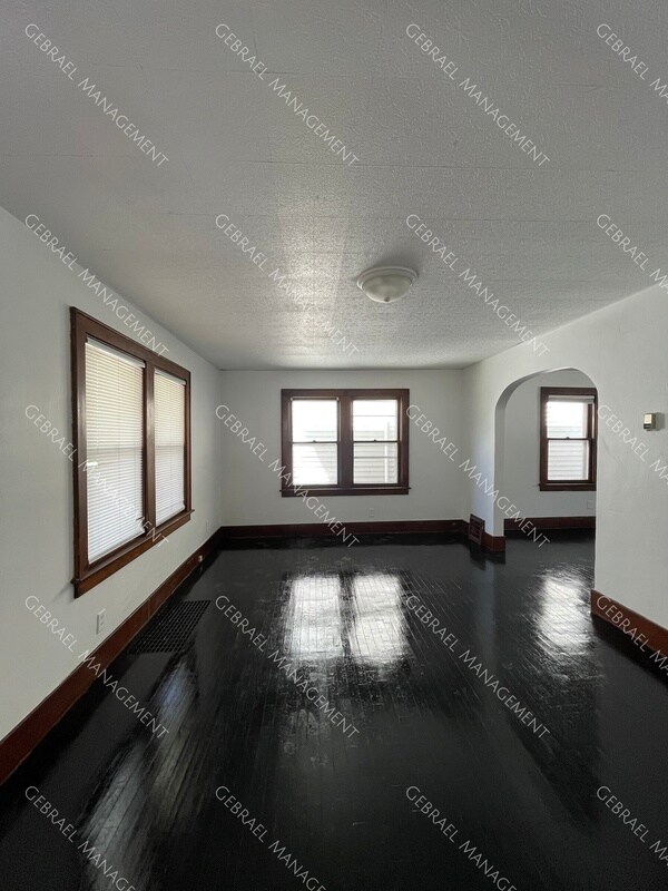 Building Photo - 1115 Porter St
