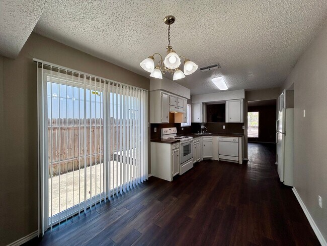 Foto del edificio - 1502 No Mor Cove