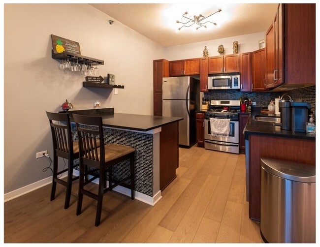 Photo - 909 W Washington Blvd Apartment