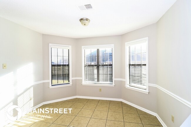 Building Photo - 5921 Pecan Trce