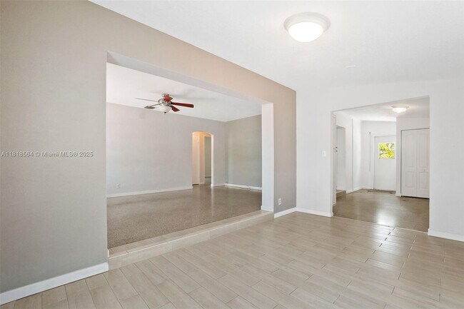 Foto del edificio - 1321 NE 16th Ave